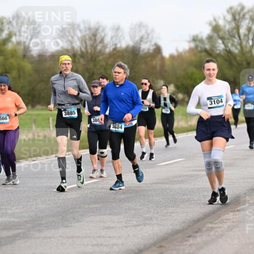 12.04.2026 - 45. Internationalen Wilhelmsburger Insellauf Dr. Thomas Lammeyer http://msf.ph/oto/9437062 12.04.2026 09:29:31 Laufen 3885, 2226, 2566, 380, 3884, 450, 3104, 2805, 3080 meine-sportfotos.de