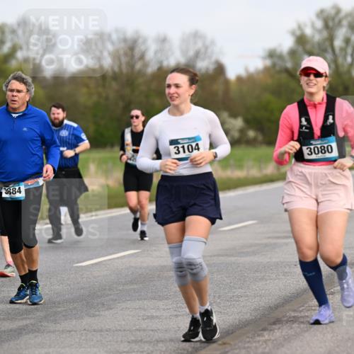 12.04.2026 - 45. Internationalen Wilhelmsburger Insellauf Dr. Thomas Lammeyer http://msf.ph/oto/9437078 12.04.2026 09:29:34 Laufen 3885, 3884, 3104, 3080 meine-sportfotos.de