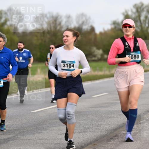12.04.2026 - 45. Internationalen Wilhelmsburger Insellauf Dr. Thomas Lammeyer http://msf.ph/oto/9437080 12.04.2026 09:29:34 Laufen 885, 3884, 3104, 2080 meine-sportfotos.de