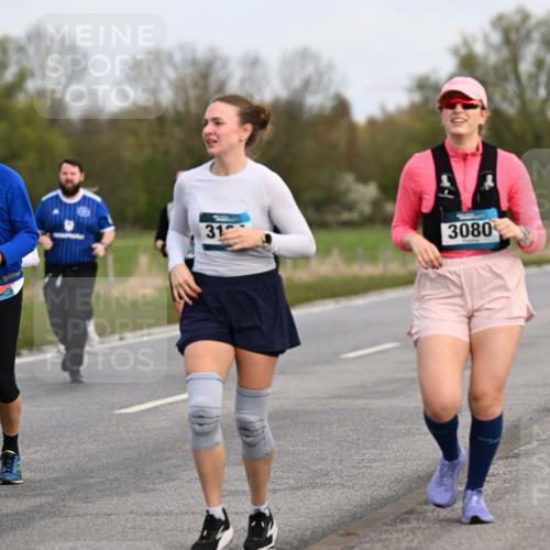 12.04.2026 - 45. Internationalen Wilhelmsburger Insellauf Dr. Thomas Lammeyer http://msf.ph/oto/9437081 12.04.2026 09:29:34 Laufen 5, 3884, 31, 3080 meine-sportfotos.de