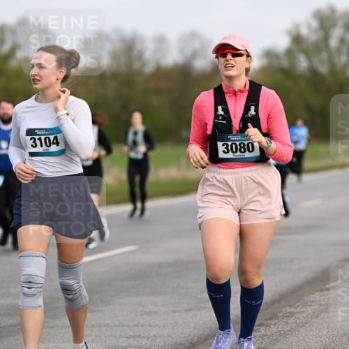 12.04.2026 - 45. Internationalen Wilhelmsburger Insellauf Dr. Thomas Lammeyer http://msf.ph/oto/9437086 12.04.2026 09:29:35 Laufen 3104, 3080 meine-sportfotos.de