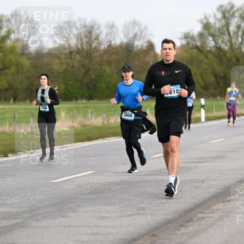 12.04.2026 - 45. Internationalen Wilhelmsburger Insellauf Dr. Thomas Lammeyer http://msf.ph/oto/9437101 12.04.2026 09:29:37 Laufen 2296, 2805, 810 meine-sportfotos.de