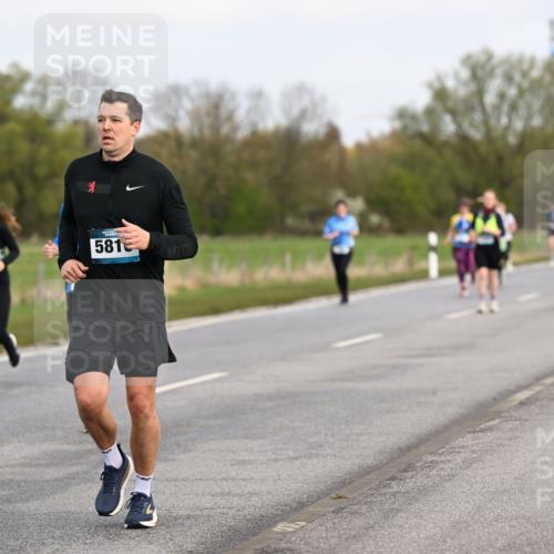 12.04.2026 - 45. Internationalen Wilhelmsburger Insellauf Dr. Thomas Lammeyer http://msf.ph/oto/9437115 12.04.2026 09:29:40 Laufen 581 meine-sportfotos.de