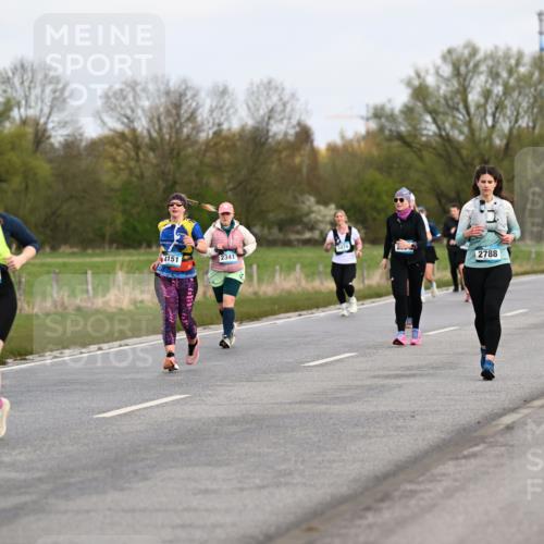 12.04.2026 - 45. Internationalen Wilhelmsburger Insellauf Dr. Thomas Lammeyer http://msf.ph/oto/9437145 12.04.2026 09:29:49 Laufen 3058, 2145, 4151, 2341, 3205, 2788 meine-sportfotos.de