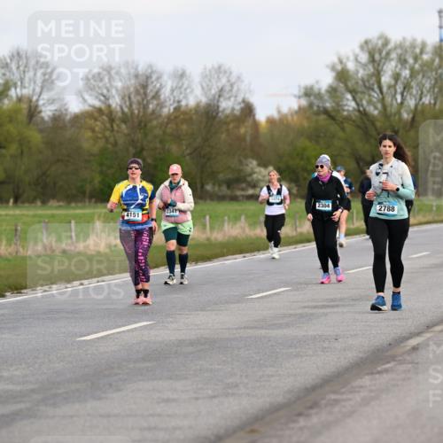 12.04.2026 - 45. Internationalen Wilhelmsburger Insellauf Dr. Thomas Lammeyer http://msf.ph/oto/9437147 12.04.2026 09:29:49 Laufen 3058, 5474, 2304, 2341, 2788, 4151, 3205 meine-sportfotos.de