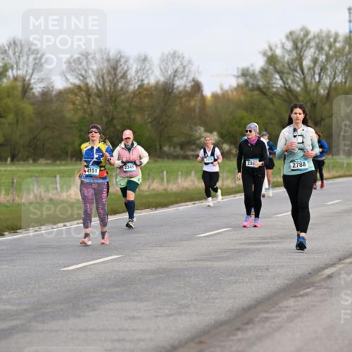 12.04.2026 - 45. Internationalen Wilhelmsburger Insellauf Dr. Thomas Lammeyer http://msf.ph/oto/9437150 12.04.2026 09:29:49 Laufen 3205, 4151, 3474, 2341, 23, 2788, 3058 meine-sportfotos.de