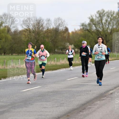 12.04.2026 - 45. Internationalen Wilhelmsburger Insellauf Dr. Thomas Lammeyer http://msf.ph/oto/9437151 12.04.2026 09:29:50 Laufen 3058, 4151, 2341, 2788, 3205 meine-sportfotos.de