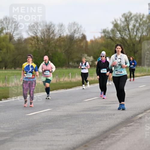12.04.2026 - 45. Internationalen Wilhelmsburger Insellauf Dr. Thomas Lammeyer http://msf.ph/oto/9437155 12.04.2026 09:29:50 Laufen 2341, 3058, 4151, 2304, 2788 meine-sportfotos.de