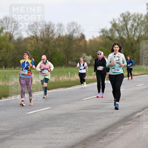 12.04.2026 - 45. Internationalen Wilhelmsburger Insellauf Dr. Thomas Lammeyer http://msf.ph/oto/9437156 12.04.2026 09:29:50 Laufen 4151, 2341, 3474, 2788, 3058 meine-sportfotos.de