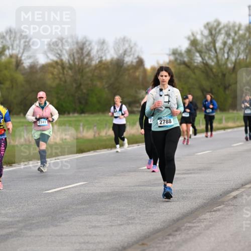 12.04.2026 - 45. Internationalen Wilhelmsburger Insellauf Dr. Thomas Lammeyer http://msf.ph/oto/9437162 12.04.2026 09:29:52 Laufen 4151, 2341 meine-sportfotos.de