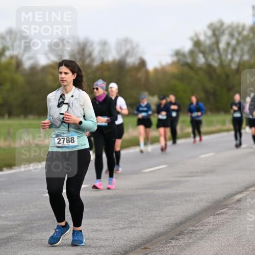 12.04.2026 - 45. Internationalen Wilhelmsburger Insellauf Dr. Thomas Lammeyer http://msf.ph/oto/9437178 12.04.2026 09:29:54 Laufen 2788 meine-sportfotos.de