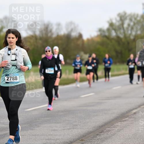 12.04.2026 - 45. Internationalen Wilhelmsburger Insellauf Dr. Thomas Lammeyer http://msf.ph/oto/9437182 12.04.2026 09:29:55 Laufen 2341, 2788 meine-sportfotos.de