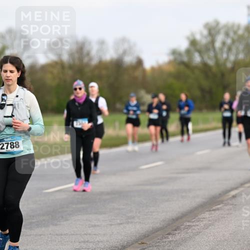12.04.2026 - 45. Internationalen Wilhelmsburger Insellauf Dr. Thomas Lammeyer http://msf.ph/oto/9437183 12.04.2026 09:29:55 Laufen 2788 meine-sportfotos.de