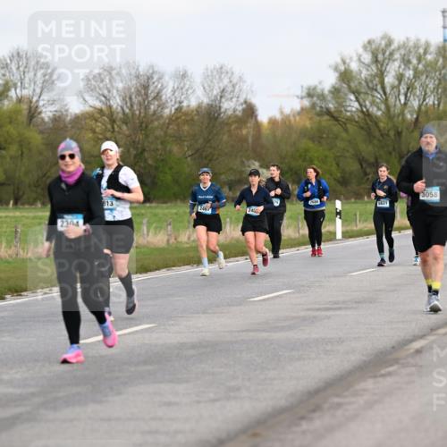 12.04.2026 - 45. Internationalen Wilhelmsburger Insellauf Dr. Thomas Lammeyer http://msf.ph/oto/9437189 12.04.2026 09:29:56 Laufen 5831, 813, 2467, 246, 2304, 3058, 2517, 2498, 2135 meine-sportfotos.de