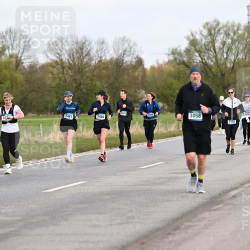 12.04.2026 - 45. Internationalen Wilhelmsburger Insellauf Dr. Thomas Lammeyer http://msf.ph/oto/9437206 12.04.2026 09:29:58 Laufen 2679, 2680, 3058, 2467, 2468, 2135, 4813, 34, 2498 meine-sportfotos.de