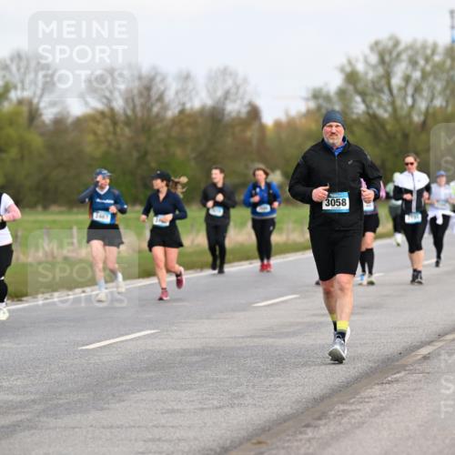 12.04.2026 - 45. Internationalen Wilhelmsburger Insellauf Dr. Thomas Lammeyer http://msf.ph/oto/9437209 12.04.2026 09:29:59 Laufen 2467, 34, 4813, 3058 meine-sportfotos.de