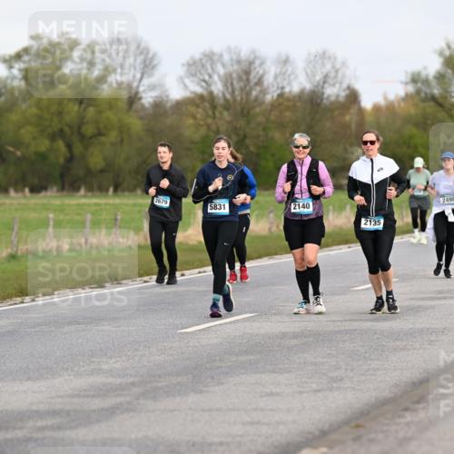 12.04.2026 - 45. Internationalen Wilhelmsburger Insellauf Dr. Thomas Lammeyer http://msf.ph/oto/9437231 12.04.2026 09:30:04 Laufen 2468, 2498, 2679, 5831, 2140, 2135 meine-sportfotos.de