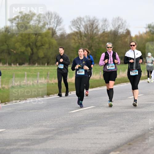 12.04.2026 - 45. Internationalen Wilhelmsburger Insellauf Dr. Thomas Lammeyer http://msf.ph/oto/9437232 12.04.2026 09:30:04 Laufen 2465, 2679, 2140, 5831, 2135, 2498 meine-sportfotos.de