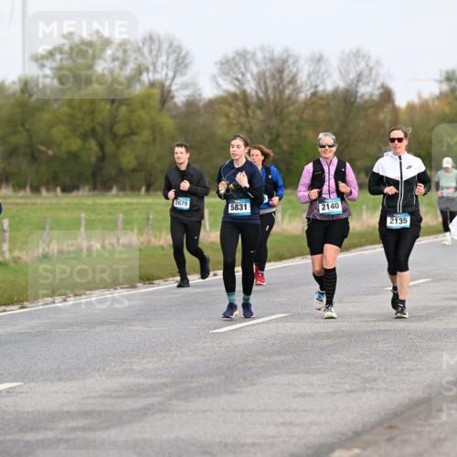 12.04.2026 - 45. Internationalen Wilhelmsburger Insellauf Dr. Thomas Lammeyer http://msf.ph/oto/9437233 12.04.2026 09:30:04 Laufen 2468, 2679, 2498, 5831, 2140, 2135 meine-sportfotos.de