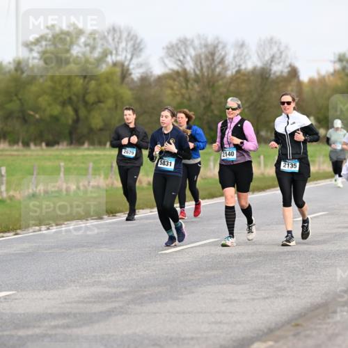 12.04.2026 - 45. Internationalen Wilhelmsburger Insellauf Dr. Thomas Lammeyer http://msf.ph/oto/9437234 12.04.2026 09:30:05 Laufen 2468, 2679, 5831, 2140, 2135, 2498 meine-sportfotos.de