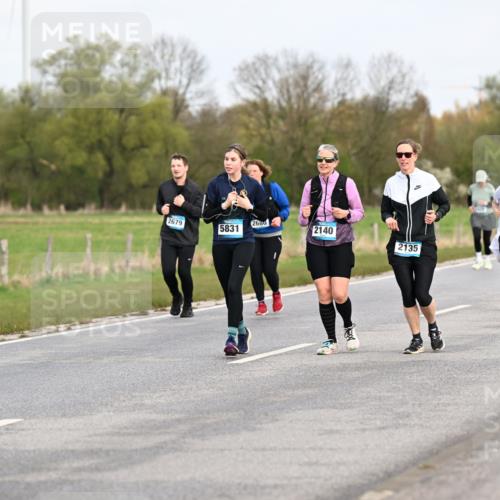 12.04.2026 - 45. Internationalen Wilhelmsburger Insellauf Dr. Thomas Lammeyer http://msf.ph/oto/9437235 12.04.2026 09:30:05 Laufen 2468, 2679, 2680, 5831, 2140, 2135, 2498 meine-sportfotos.de