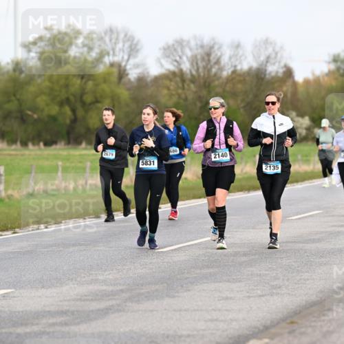 12.04.2026 - 45. Internationalen Wilhelmsburger Insellauf Dr. Thomas Lammeyer http://msf.ph/oto/9437237 12.04.2026 09:30:05 Laufen 5, 2679, 5831, 680, 2140, 2135, 2498 meine-sportfotos.de