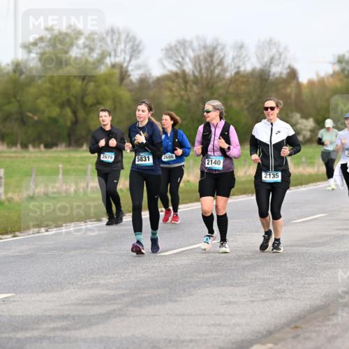 12.04.2026 - 45. Internationalen Wilhelmsburger Insellauf Dr. Thomas Lammeyer http://msf.ph/oto/9437238 12.04.2026 09:30:05 Laufen 2679, 5831, 2680, 2140, 2135, 2498 meine-sportfotos.de