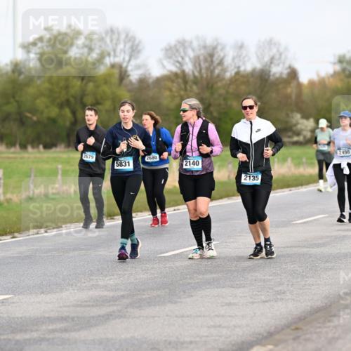 12.04.2026 - 45. Internationalen Wilhelmsburger Insellauf Dr. Thomas Lammeyer http://msf.ph/oto/9437241 12.04.2026 09:30:06 Laufen 2679, 5831, 2680, 2140, 2135, 2498 meine-sportfotos.de
