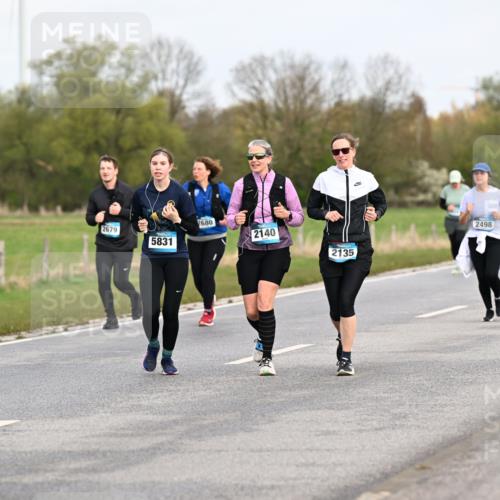 12.04.2026 - 45. Internationalen Wilhelmsburger Insellauf Dr. Thomas Lammeyer http://msf.ph/oto/9437243 12.04.2026 09:30:06 Laufen 2679, 5831, 2680, 2140, 2135, 2498 meine-sportfotos.de