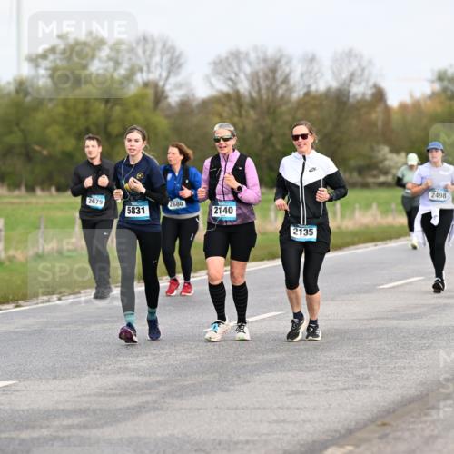 12.04.2026 - 45. Internationalen Wilhelmsburger Insellauf Dr. Thomas Lammeyer http://msf.ph/oto/9437244 12.04.2026 09:30:06 Laufen 2679, 2680, 5831, 2140, 2135, 2498 meine-sportfotos.de