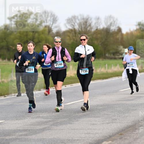 12.04.2026 - 45. Internationalen Wilhelmsburger Insellauf Dr. Thomas Lammeyer http://msf.ph/oto/9437248 12.04.2026 09:30:07 Laufen 5831, 2140, 2135, 2498 meine-sportfotos.de