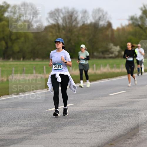 12.04.2026 - 45. Internationalen Wilhelmsburger Insellauf Dr. Thomas Lammeyer http://msf.ph/oto/9437264 12.04.2026 09:30:10 Laufen 2498 meine-sportfotos.de