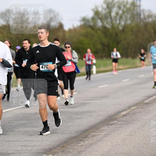 12.04.2026 - 45. Internationalen Wilhelmsburger Insellauf Dr. Thomas Lammeyer http://msf.ph/oto/9437371 12.04.2026 09:30:31 Laufen 2703, 478, 125 meine-sportfotos.de
