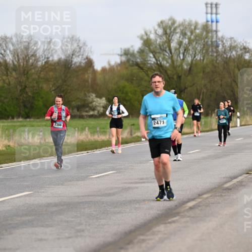 12.04.2026 - 45. Internationalen Wilhelmsburger Insellauf Dr. Thomas Lammeyer http://msf.ph/oto/9437400 12.04.2026 09:30:38 Laufen 2388, 2471, 2450 meine-sportfotos.de