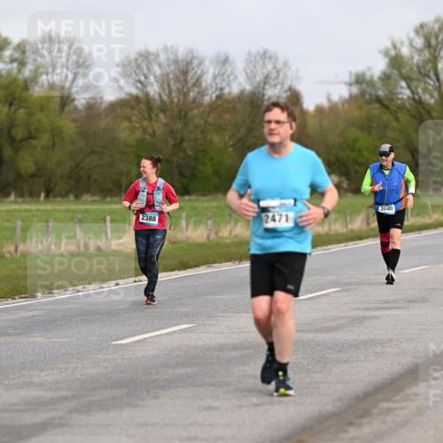 12.04.2026 - 45. Internationalen Wilhelmsburger Insellauf Dr. Thomas Lammeyer http://msf.ph/oto/9437414 12.04.2026 09:30:40 Laufen 2450, 2040, 2388, 2471 meine-sportfotos.de
