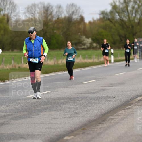 12.04.2026 - 45. Internationalen Wilhelmsburger Insellauf Dr. Thomas Lammeyer http://msf.ph/oto/9437437 12.04.2026 09:30:47 Laufen 3543, 2040, 2450 meine-sportfotos.de
