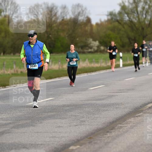 12.04.2026 - 45. Internationalen Wilhelmsburger Insellauf Dr. Thomas Lammeyer http://msf.ph/oto/9437439 12.04.2026 09:30:47 Laufen 3543, 2040, 2450 meine-sportfotos.de