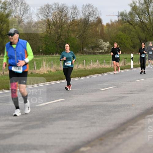 12.04.2026 - 45. Internationalen Wilhelmsburger Insellauf Dr. Thomas Lammeyer http://msf.ph/oto/9437446 12.04.2026 09:30:48 Laufen 2450, 3273, 4201, 2480, 4519 meine-sportfotos.de
