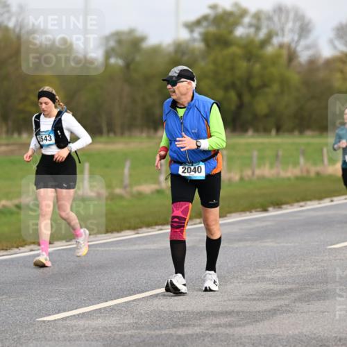 12.04.2026 - 45. Internationalen Wilhelmsburger Insellauf Dr. Thomas Lammeyer http://msf.ph/oto/9437453 12.04.2026 09:30:50 Laufen 3543, 2040, 2450 meine-sportfotos.de