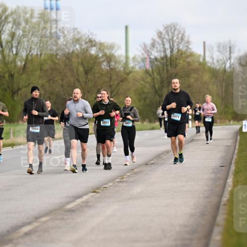 12.04.2026 - 45. Internationalen Wilhelmsburger Insellauf Dr. Thomas Lammeyer http://msf.ph/oto/9437459 12.04.2026 09:30:57 Laufen 981, 3051, 2907, 4201, 3464, 5471, 2297, 16 meine-sportfotos.de