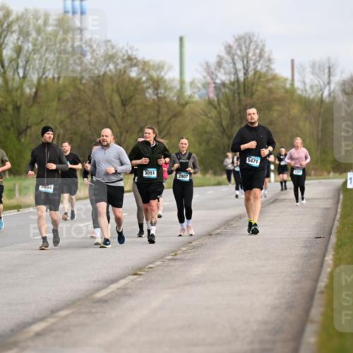 12.04.2026 - 45. Internationalen Wilhelmsburger Insellauf Dr. Thomas Lammeyer http://msf.ph/oto/9437460 12.04.2026 09:30:57 Laufen 981, 4201, 3464, 3051, 2907, 5471, 2207, 16 meine-sportfotos.de