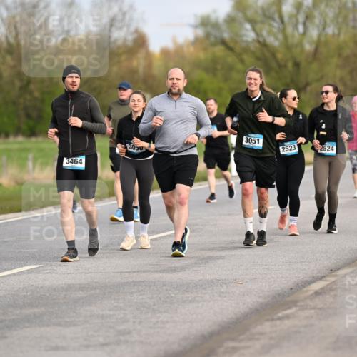 12.04.2026 - 45. Internationalen Wilhelmsburger Insellauf Dr. Thomas Lammeyer http://msf.ph/oto/9437470 12.04.2026 09:31:05 Laufen 3051, 3050, 2523, 2524, 3464, 2907 meine-sportfotos.de