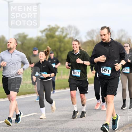 12.04.2026 - 45. Internationalen Wilhelmsburger Insellauf Dr. Thomas Lammeyer http://msf.ph/oto/9437503 12.04.2026 09:31:11 Laufen 4, 3051, 5471, 2907, 2524 meine-sportfotos.de