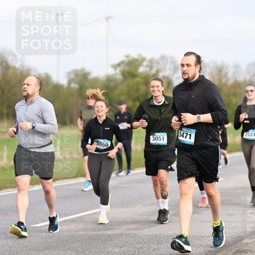 12.04.2026 - 45. Internationalen Wilhelmsburger Insellauf Dr. Thomas Lammeyer http://msf.ph/oto/9437506 12.04.2026 09:31:11 Laufen 3050, 3464, 3051, 2907, 2524, 5471 meine-sportfotos.de