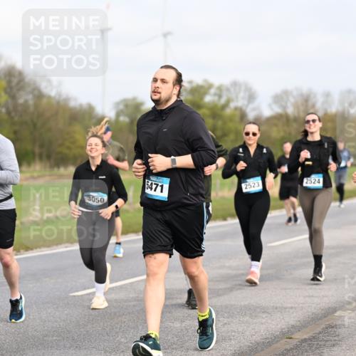 12.04.2026 - 45. Internationalen Wilhelmsburger Insellauf Dr. Thomas Lammeyer http://msf.ph/oto/9437510 12.04.2026 09:31:12 Laufen 2524, 2907, 5471, 2523, 3050 meine-sportfotos.de