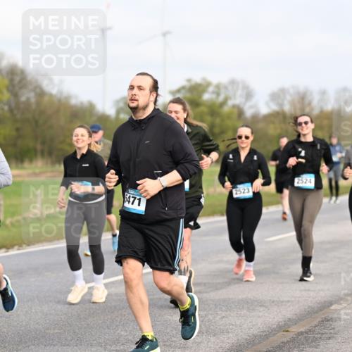 12.04.2026 - 45. Internationalen Wilhelmsburger Insellauf Dr. Thomas Lammeyer http://msf.ph/oto/9437511 12.04.2026 09:31:12 Laufen 5471, 2523, 2524, 2907 meine-sportfotos.de