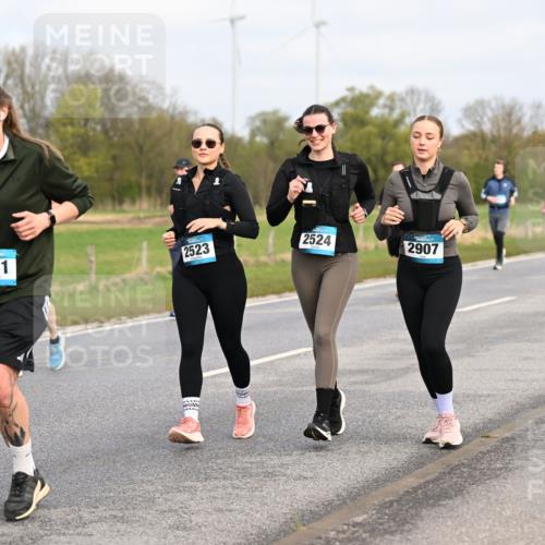 12.04.2026 - 45. Internationalen Wilhelmsburger Insellauf Dr. Thomas Lammeyer http://msf.ph/oto/9437521 12.04.2026 09:31:15 Laufen 3051, 2523, 2524, 2907 meine-sportfotos.de