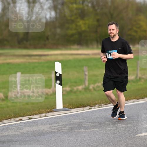 12.04.2026 - 45. Internationalen Wilhelmsburger Insellauf Dr. Thomas Lammeyer http://msf.ph/oto/9437533 12.04.2026 09:31:19 Laufen 27 meine-sportfotos.de