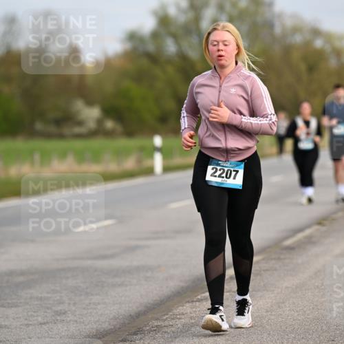 12.04.2026 - 45. Internationalen Wilhelmsburger Insellauf Dr. Thomas Lammeyer http://msf.ph/oto/9437541 12.04.2026 09:31:21 Laufen 4, 2207 meine-sportfotos.de