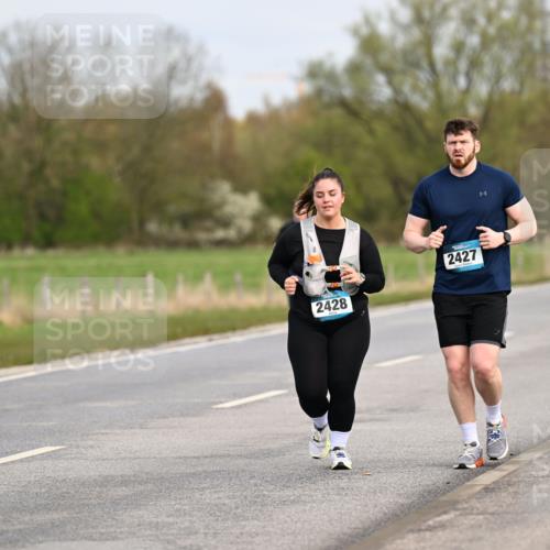 12.04.2026 - 45. Internationalen Wilhelmsburger Insellauf Dr. Thomas Lammeyer http://msf.ph/oto/9437592 12.04.2026 09:31:29 Laufen 2428, 2427, 2233 meine-sportfotos.de